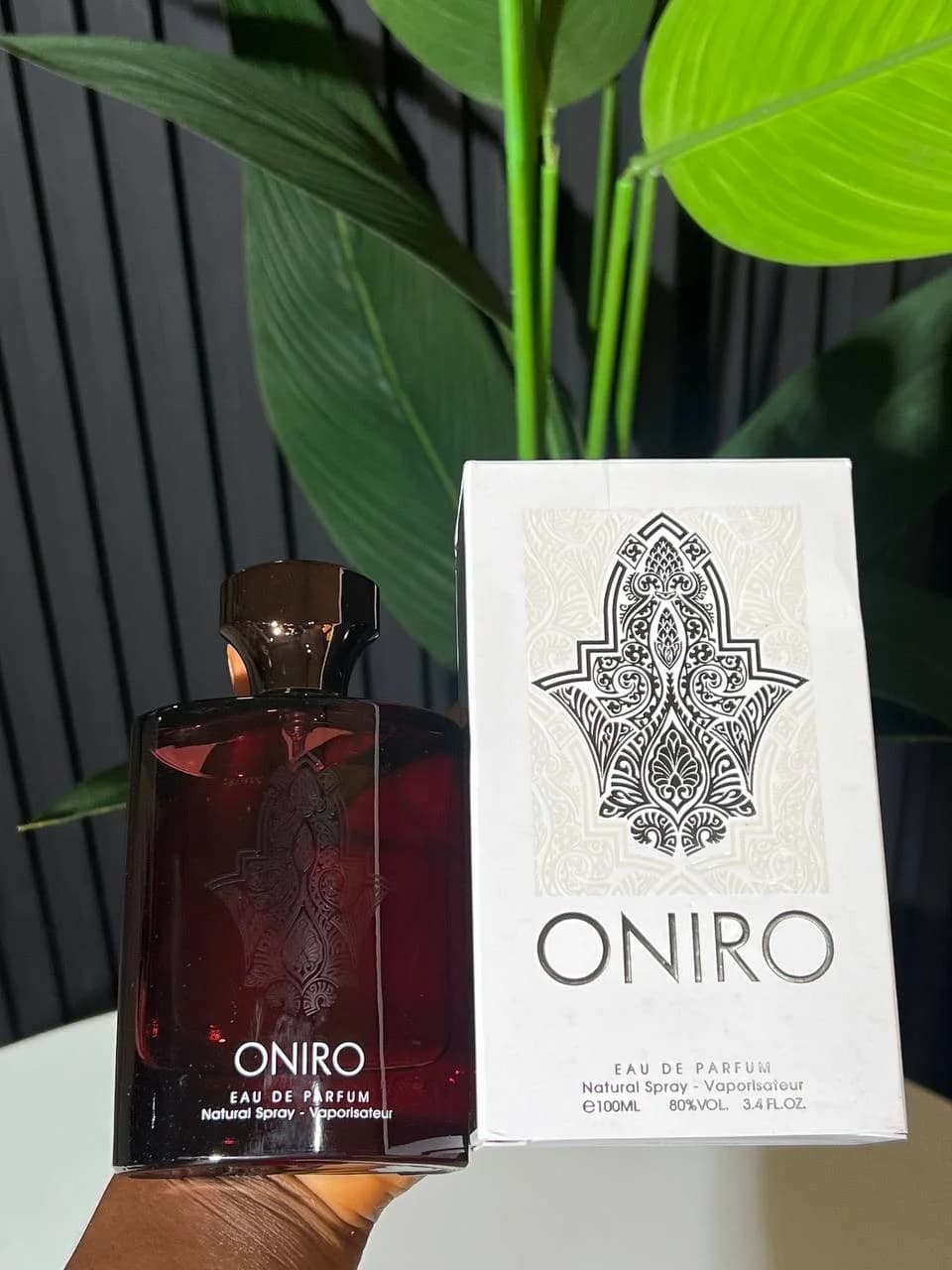 Oniro perfume