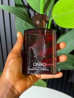 Oniro perfume